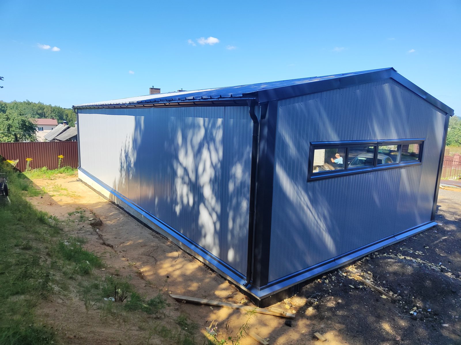 Хозблок в д. Леонтевичи, 7×15 м